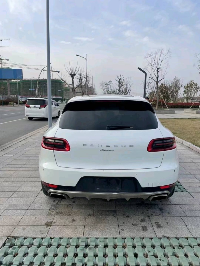 徐州16年保時捷Macan9
