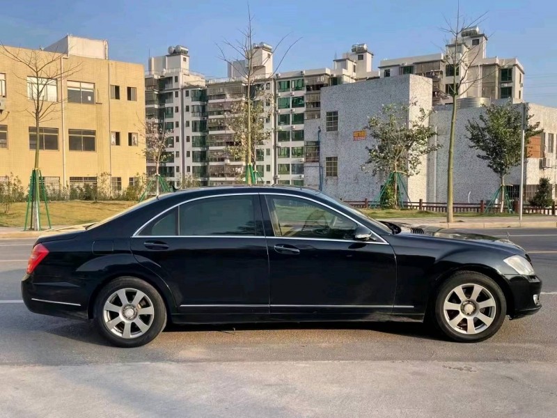 汕頭08年奔馳S4