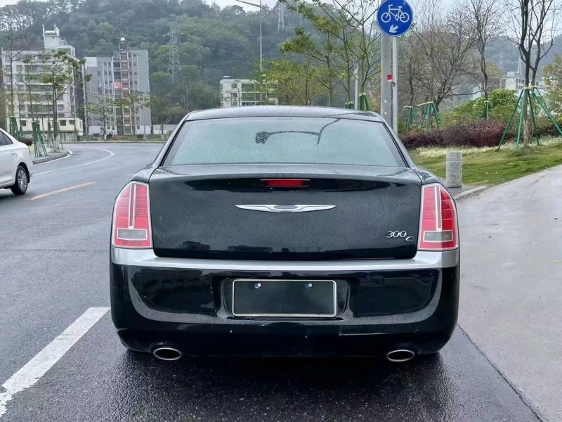 佛山14年克萊斯勒300C6