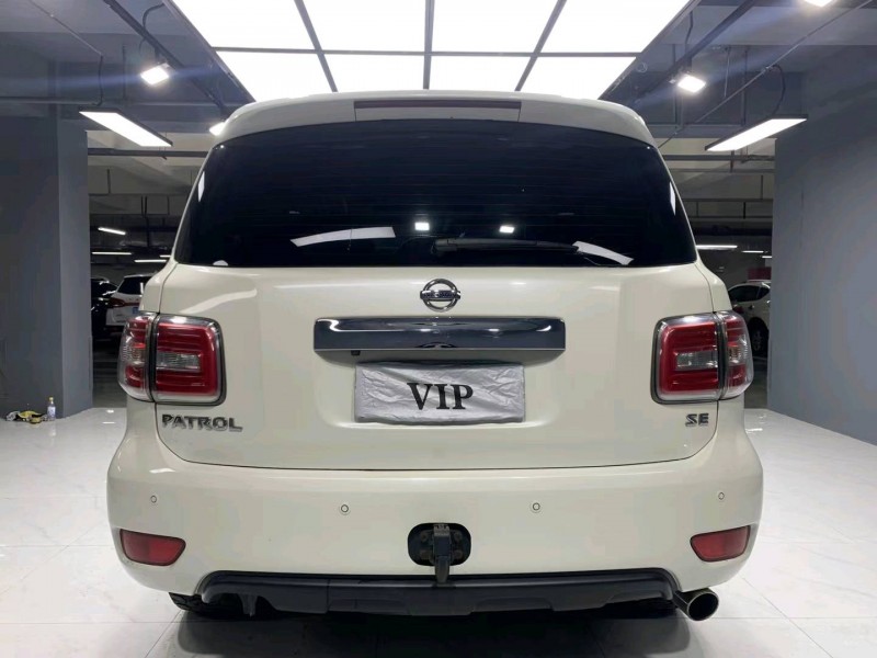 成都17年日產途樂9