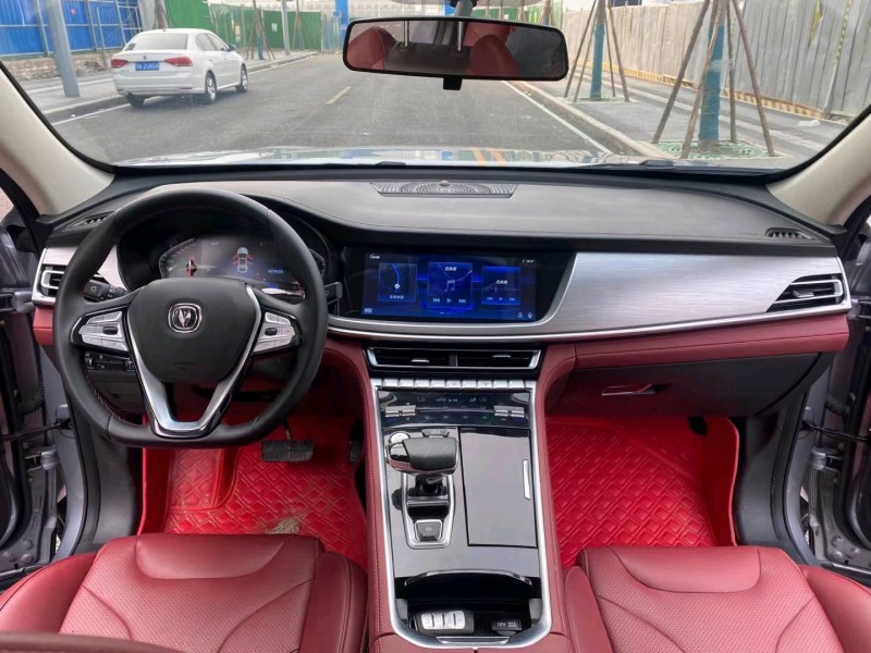 成都21年長安汽車CS855
