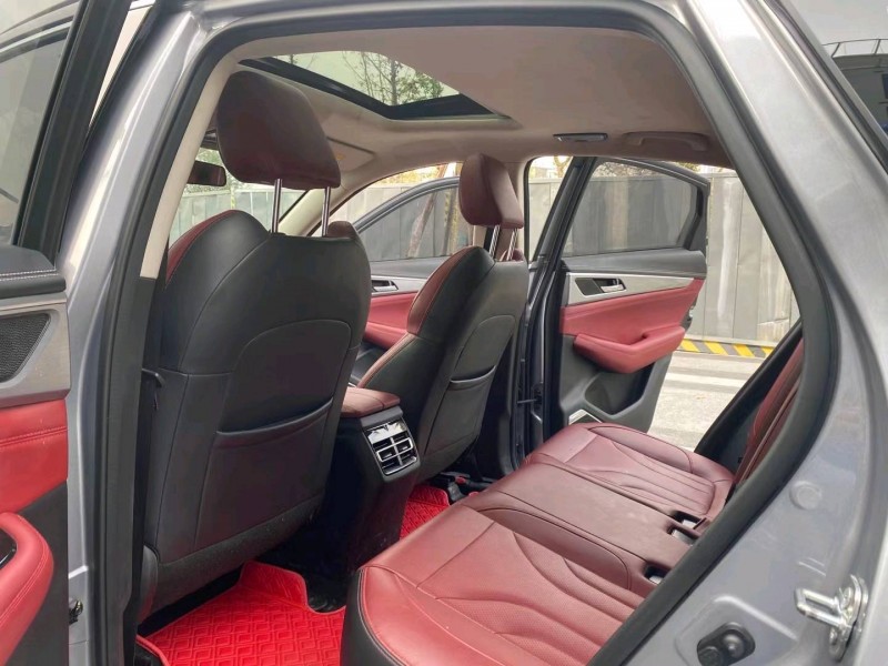 成都21年長安汽車CS856
