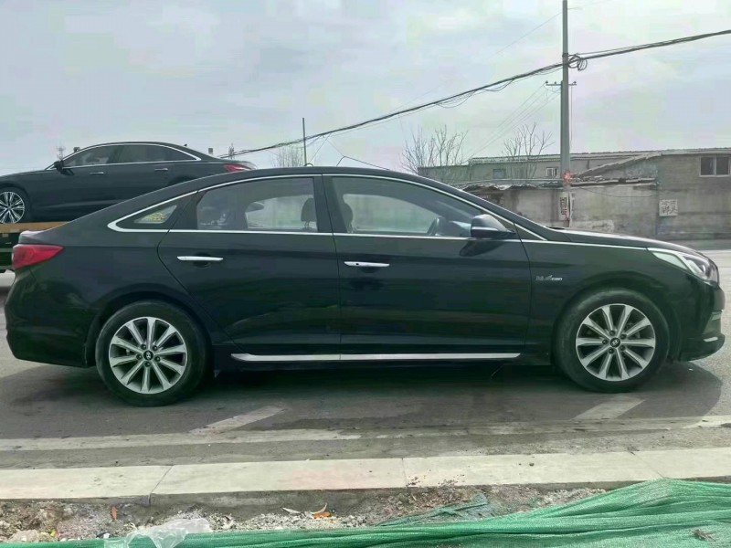 北京15年现代索纳塔九2