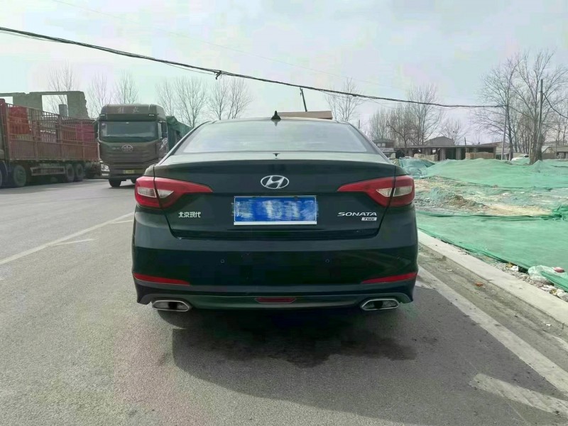 北京15年现代索纳塔九7