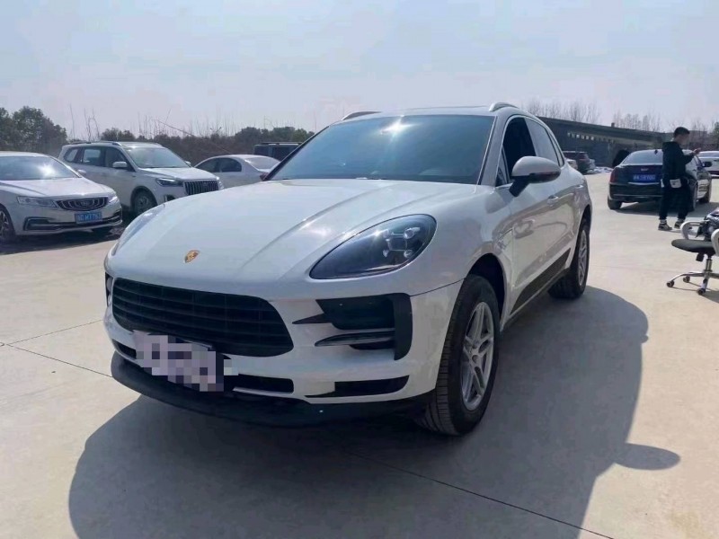 天門20年保時捷Macan2