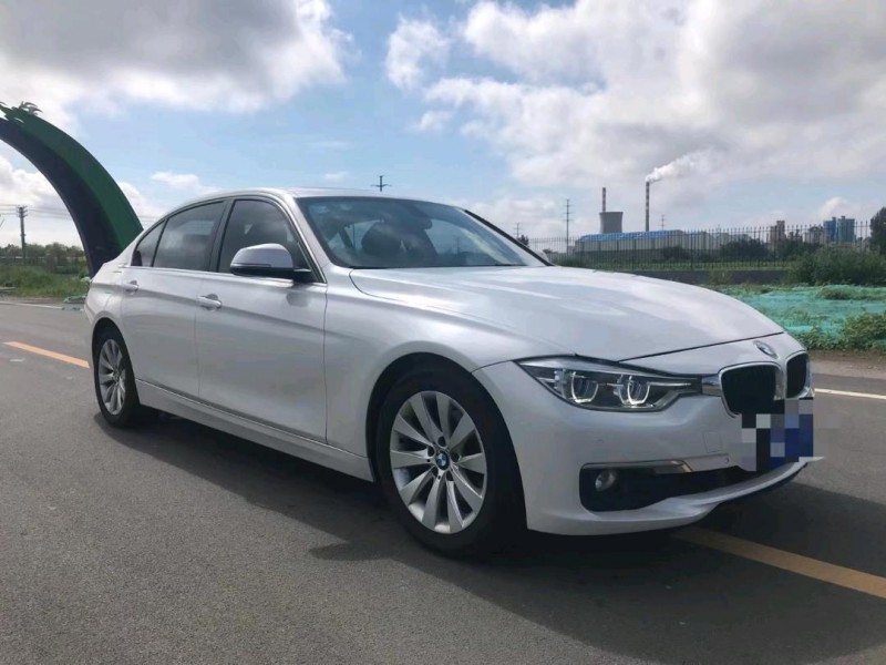 北京17年宝马3系3