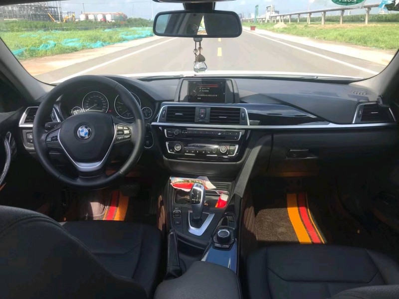 北京17年宝马3系5