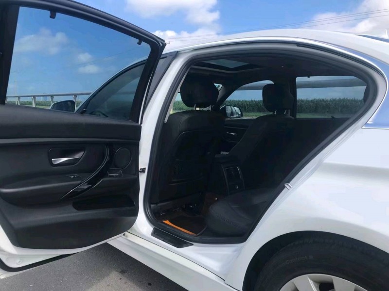 北京17年宝马3系4