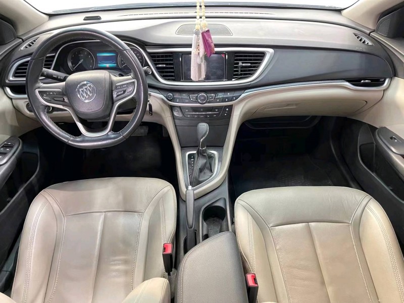 北京19年别克英朗5