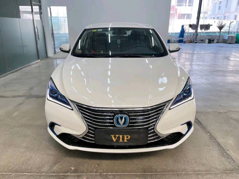 北京19年長安汽車逸動1