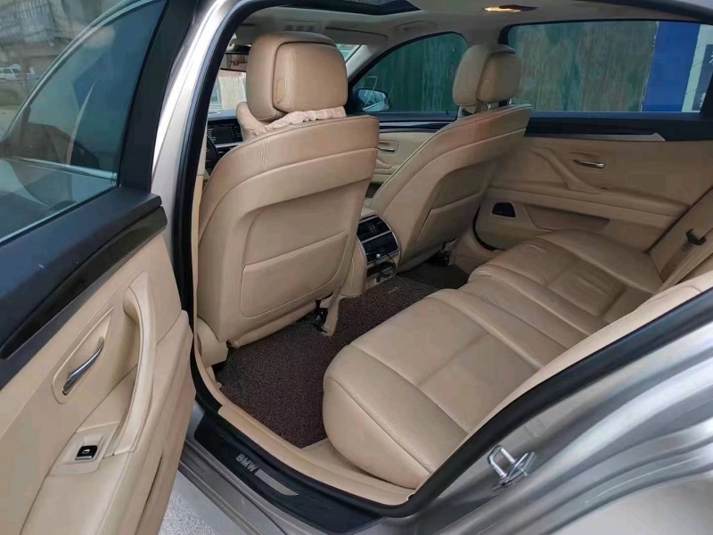 北京12年宝马7系7