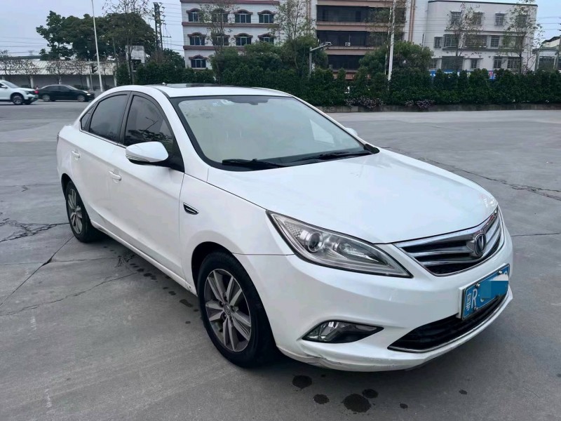 廣州16年長安汽車逸動3