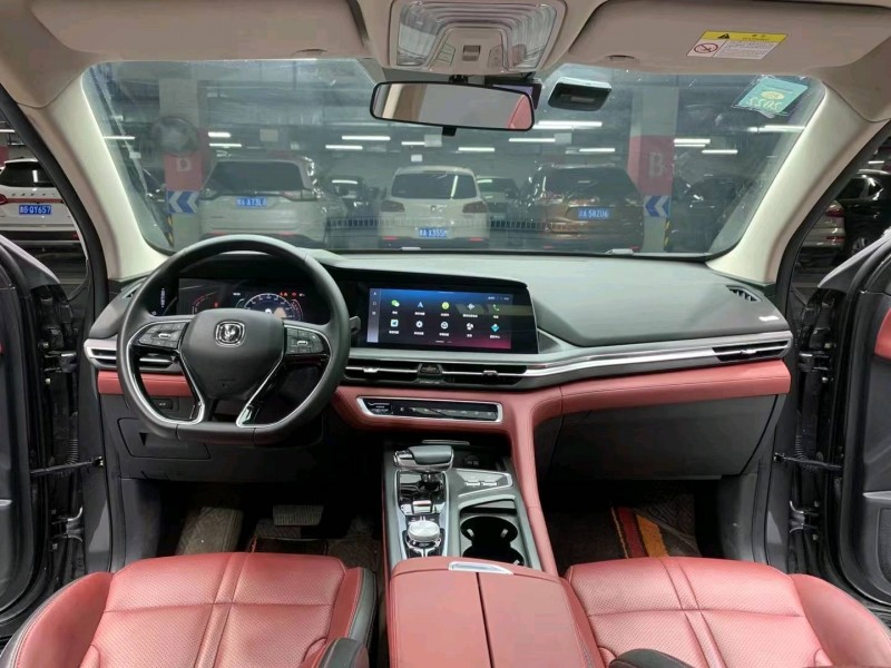 成都20年長安汽車CS755