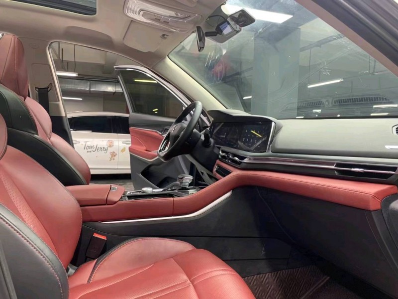 成都20年長安汽車CS757