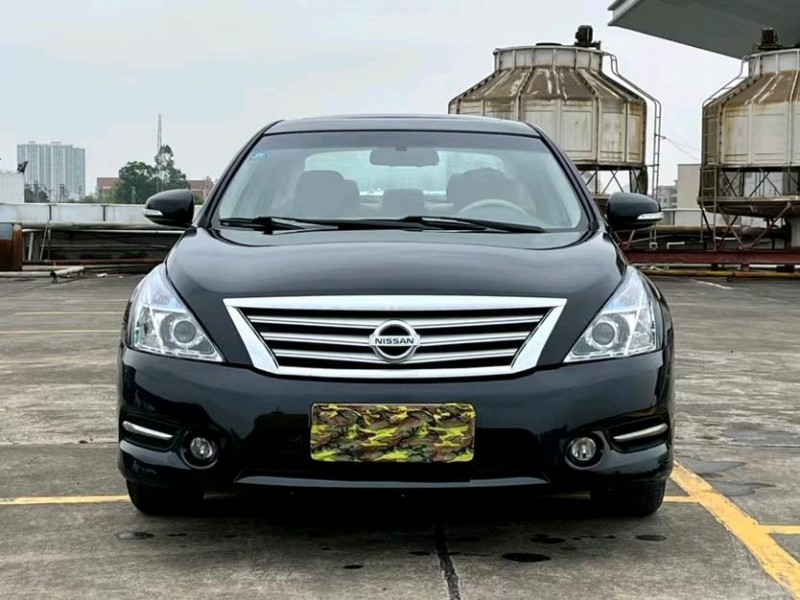 東莞11年日產天籟1