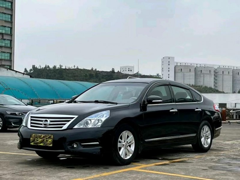 東莞11年日產天籟2