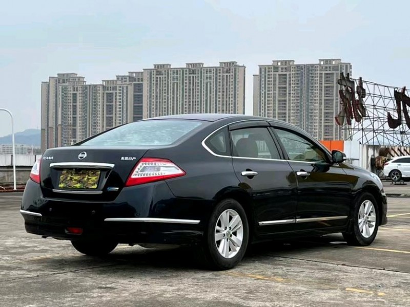 東莞11年日產天籟8