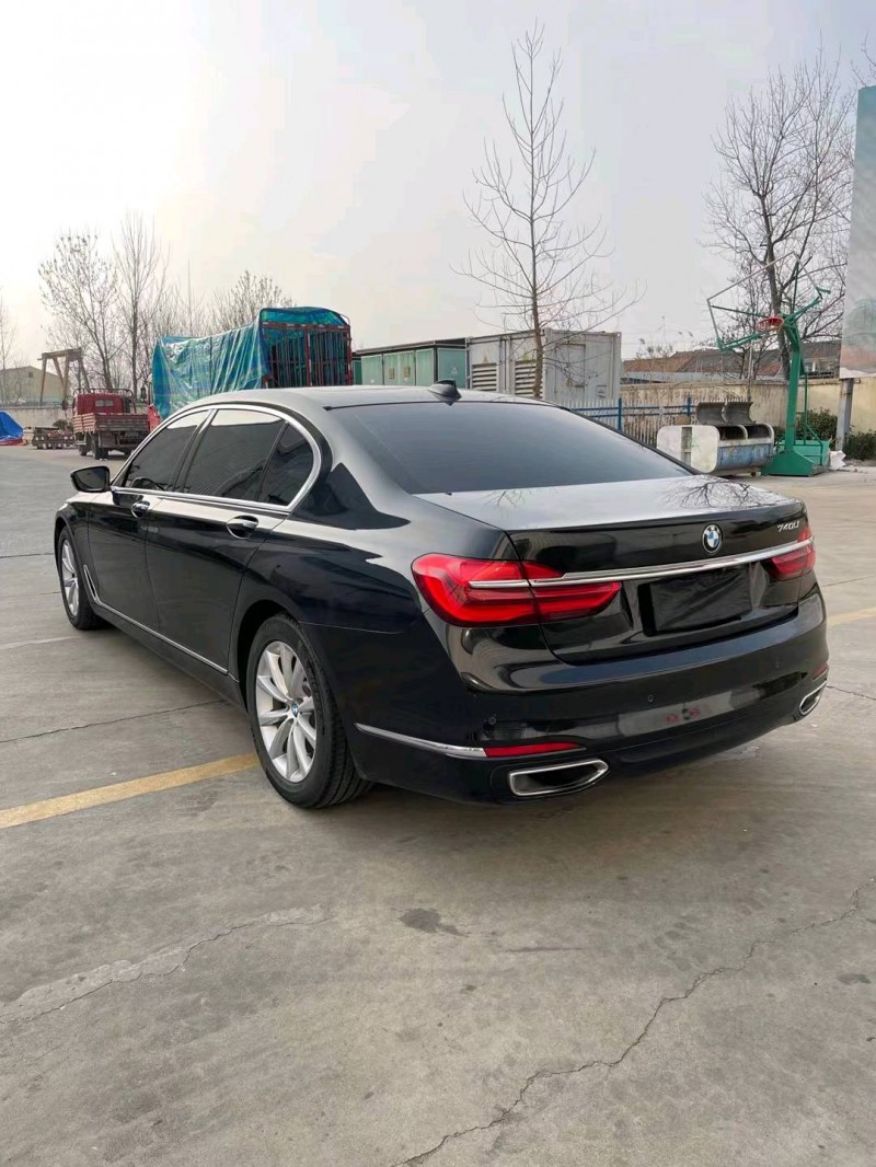 徐州17年宝马7系4