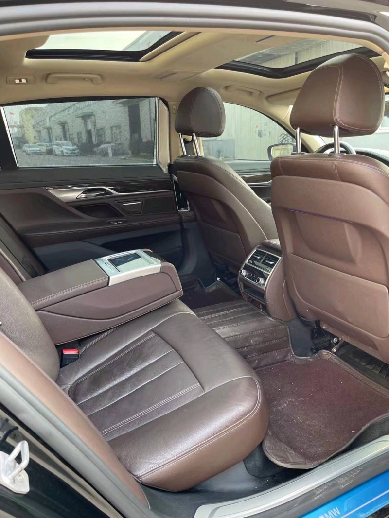 徐州17年宝马7系5