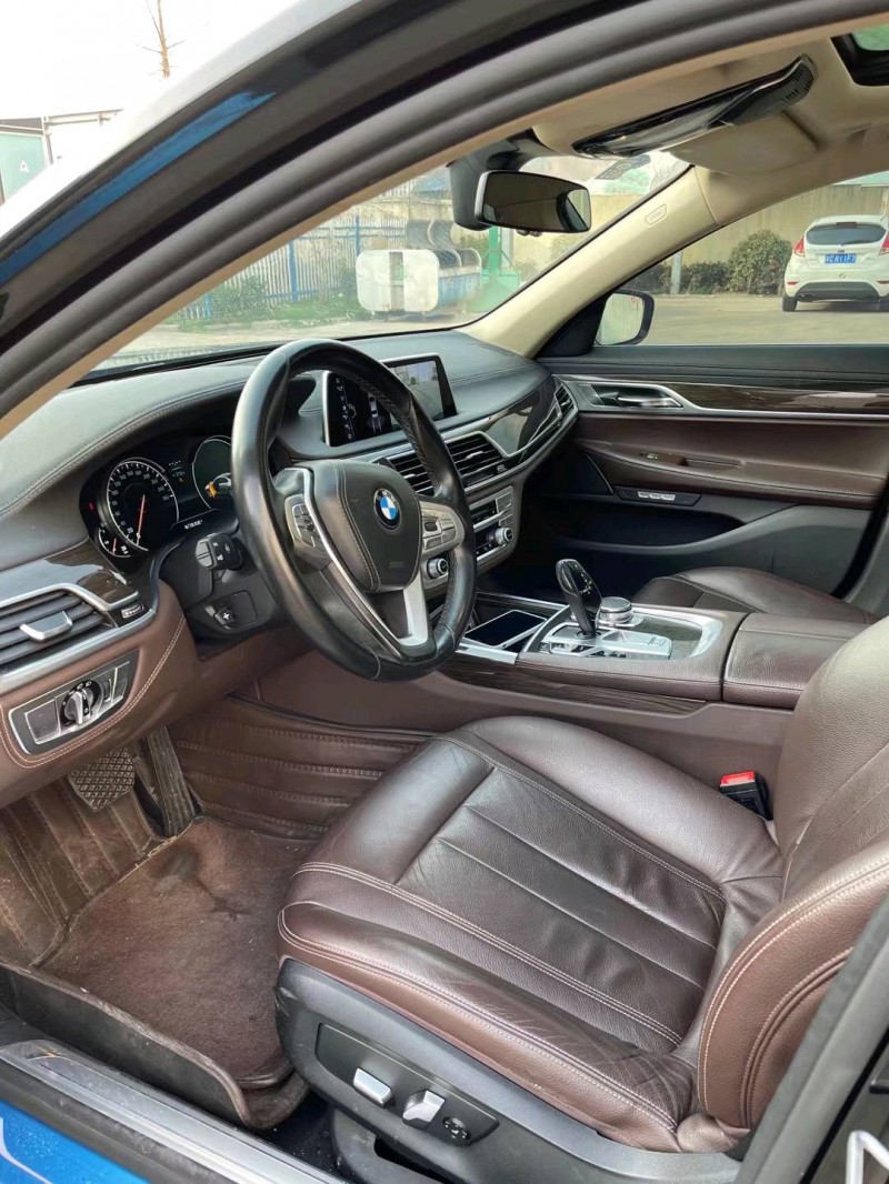 徐州17年宝马7系7