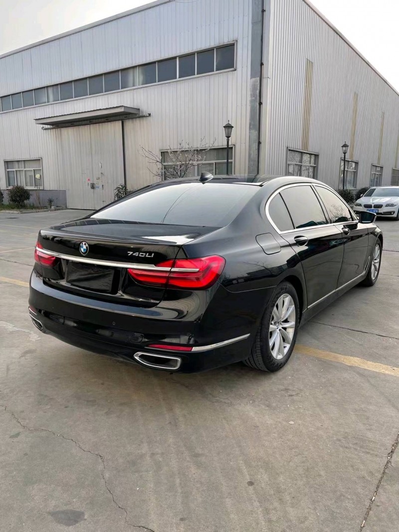 徐州17年宝马7系8