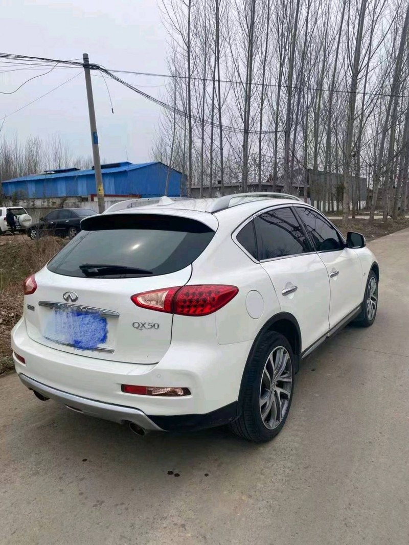 臨沂16年英菲尼迪QX503