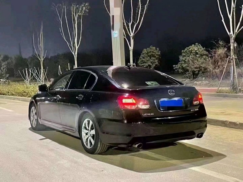 北京10年雷克萨斯GS7