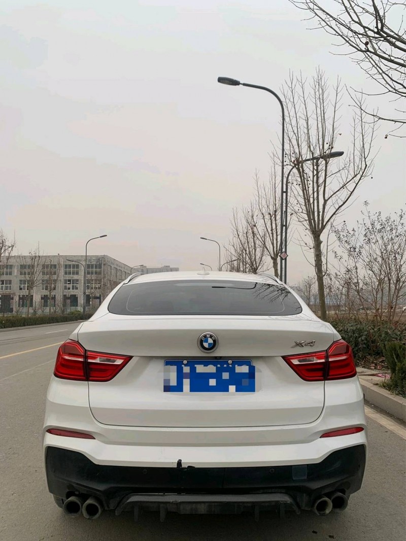 北京16年宝马X43