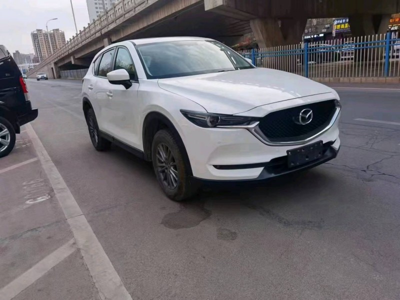 平涼18年馬自達CX-52