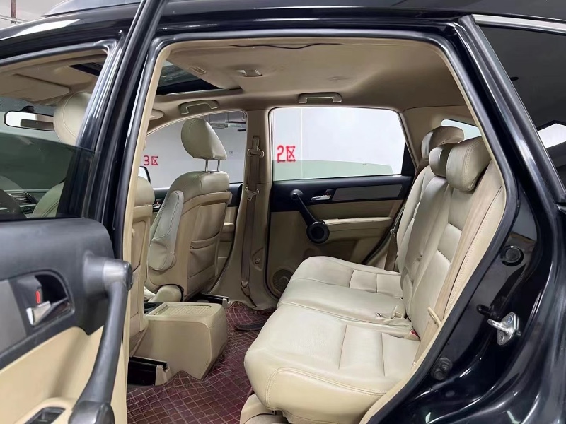 成都11年本田CR-V9
