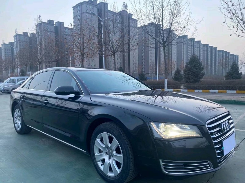 太原12年奧迪A8L2