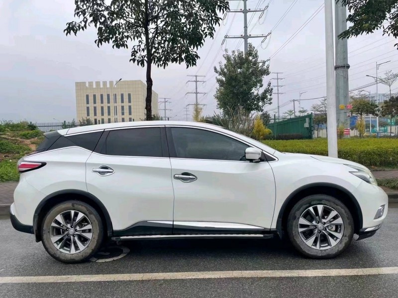 防城港18年日產樓蘭4