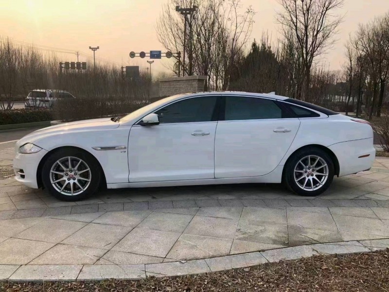 煙臺14年捷豹XJL4