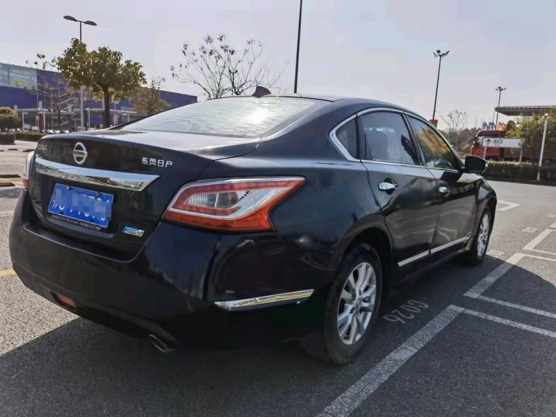 北京15年日產天籟4