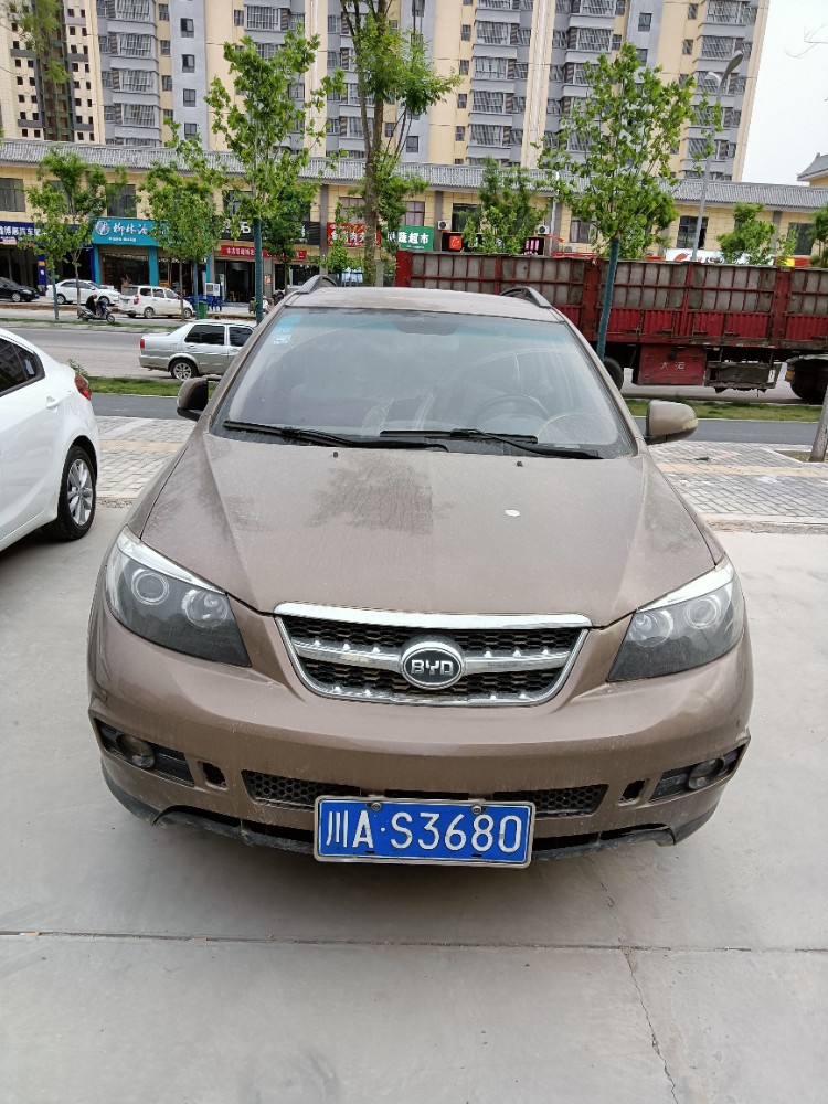 渭南13年比亞迪S62