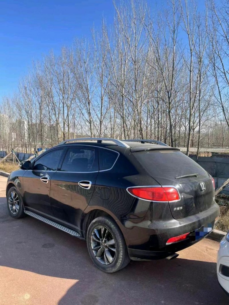 東營13年納智捷大7 SUV3