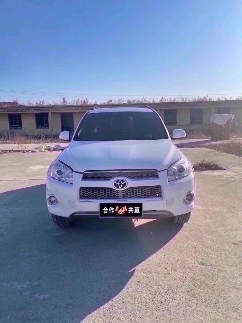 保定12年豐田RAV41