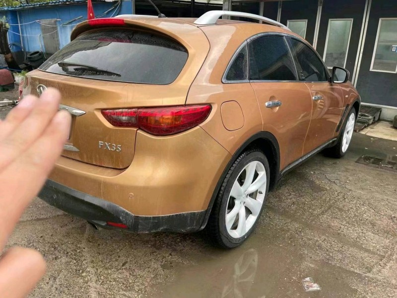 宜昌12年英菲尼迪FX359