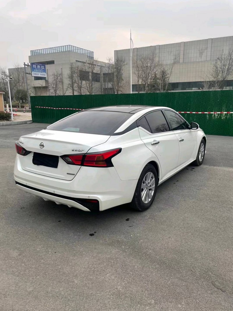 徐州20年日產天籟5