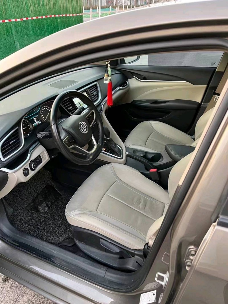 徐州20年别克英朗3