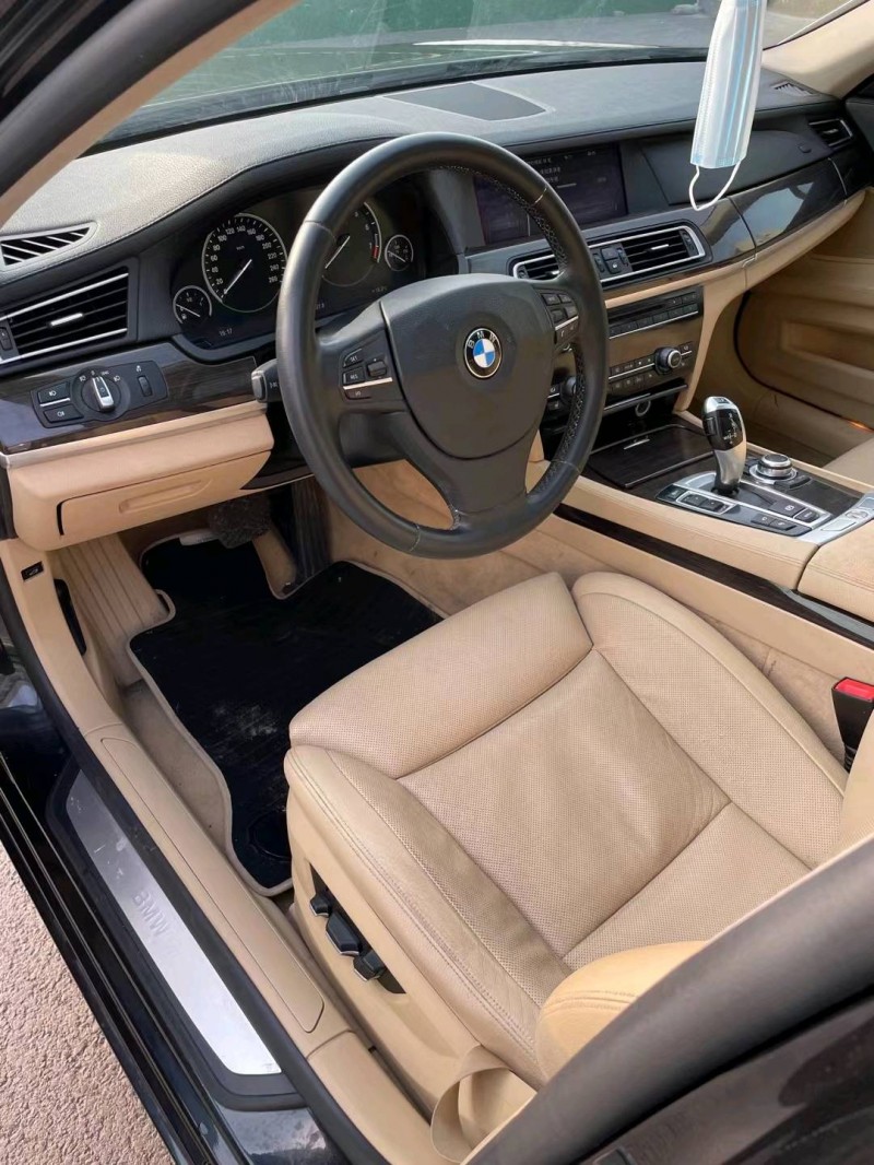 徐州11年宝马7系7