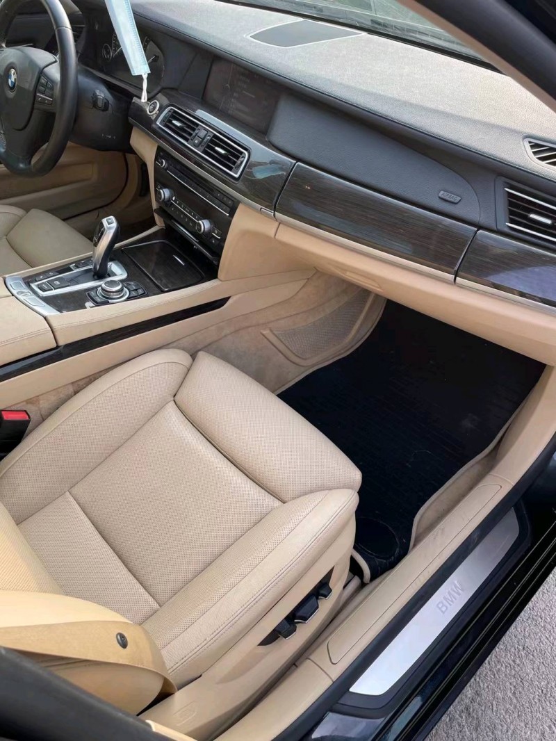 徐州11年宝马7系8