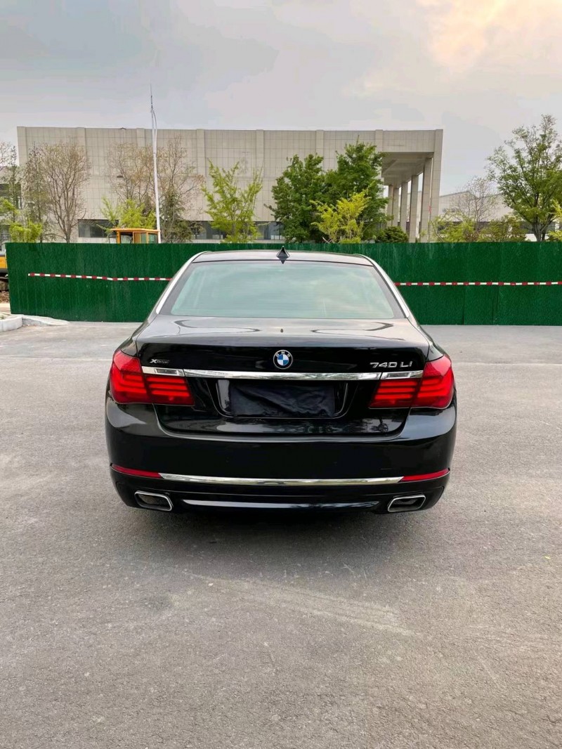 徐州13年宝马7系6