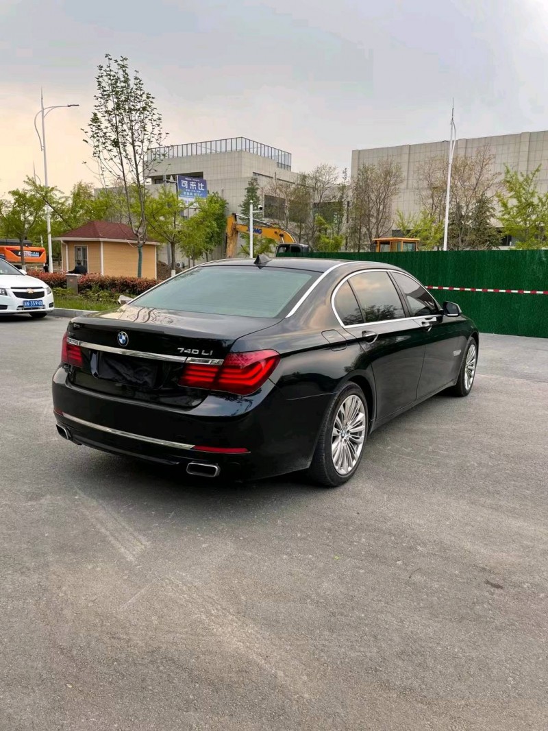 徐州13年宝马7系4