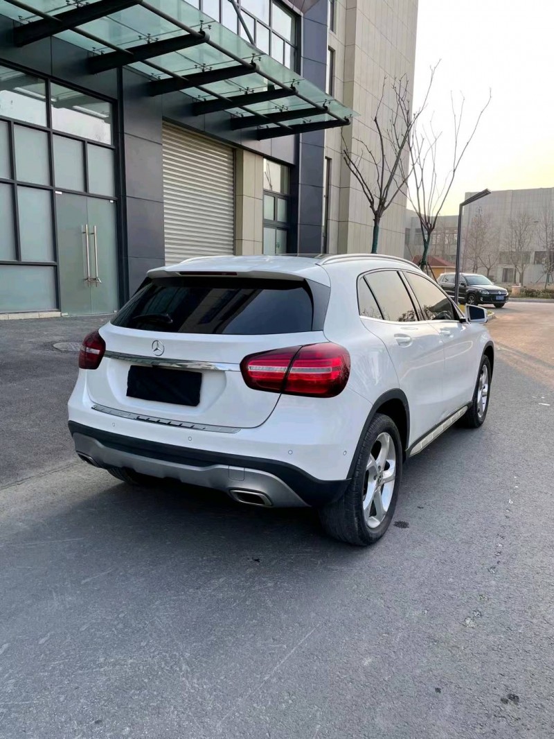 徐州19年奔驰GLA5