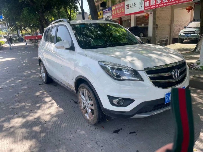重慶19年長安汽車CS354