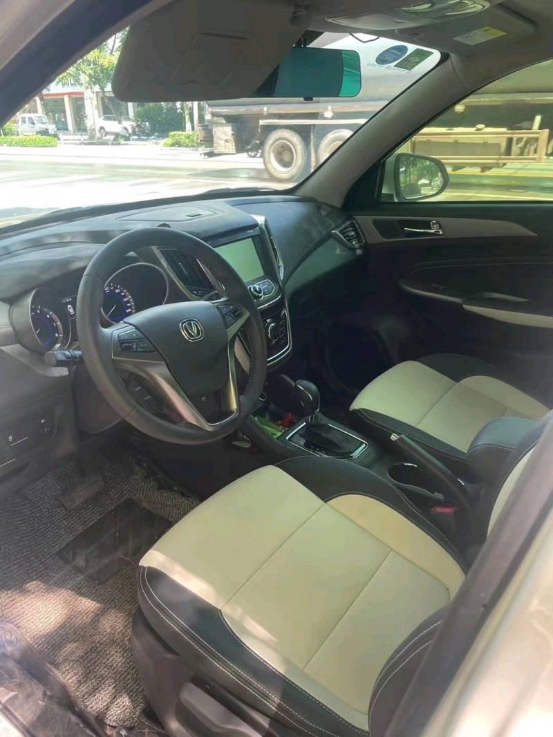 重慶19年長安汽車CS356