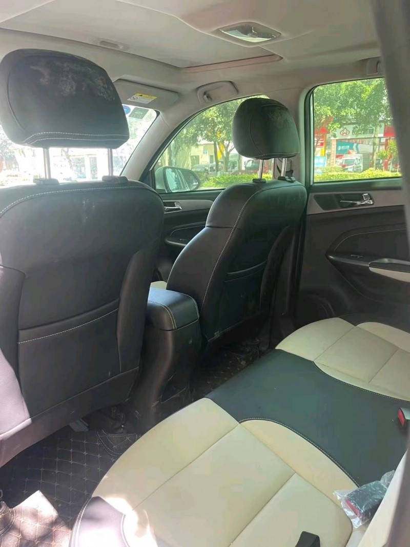 重慶19年長安汽車CS359
