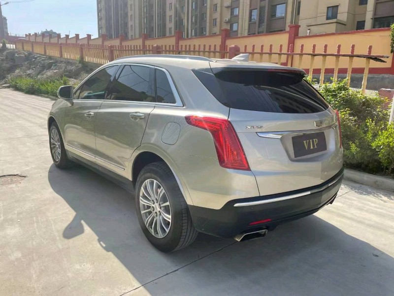 煙臺17年凱迪拉克XT56