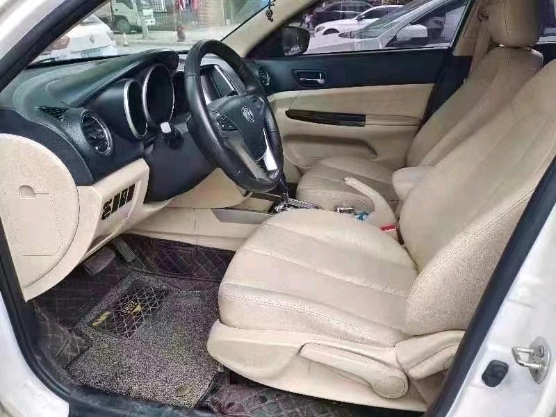 北京15年長安汽車逸動4